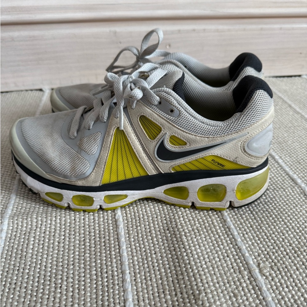 Nike Women’s Yellow-Green Athletic Shoes
